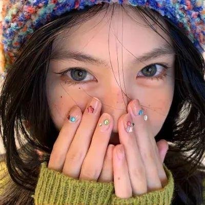 轻拍翻转小魔女